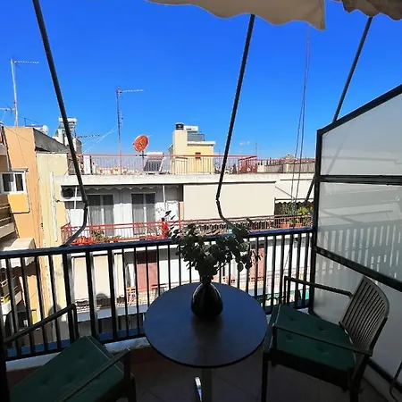 Cozy Downtown 4 Appartement